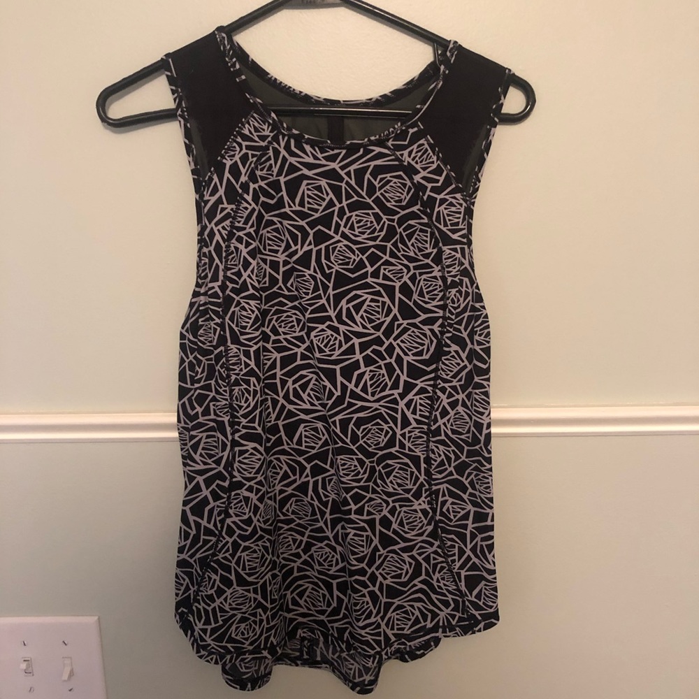 Lululemon tank